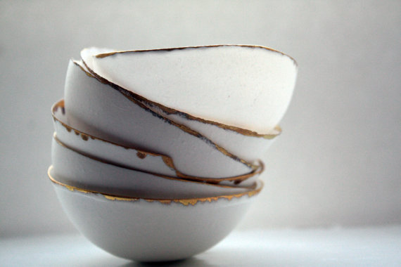 Fine bone china small stoneware bowl with real gold.